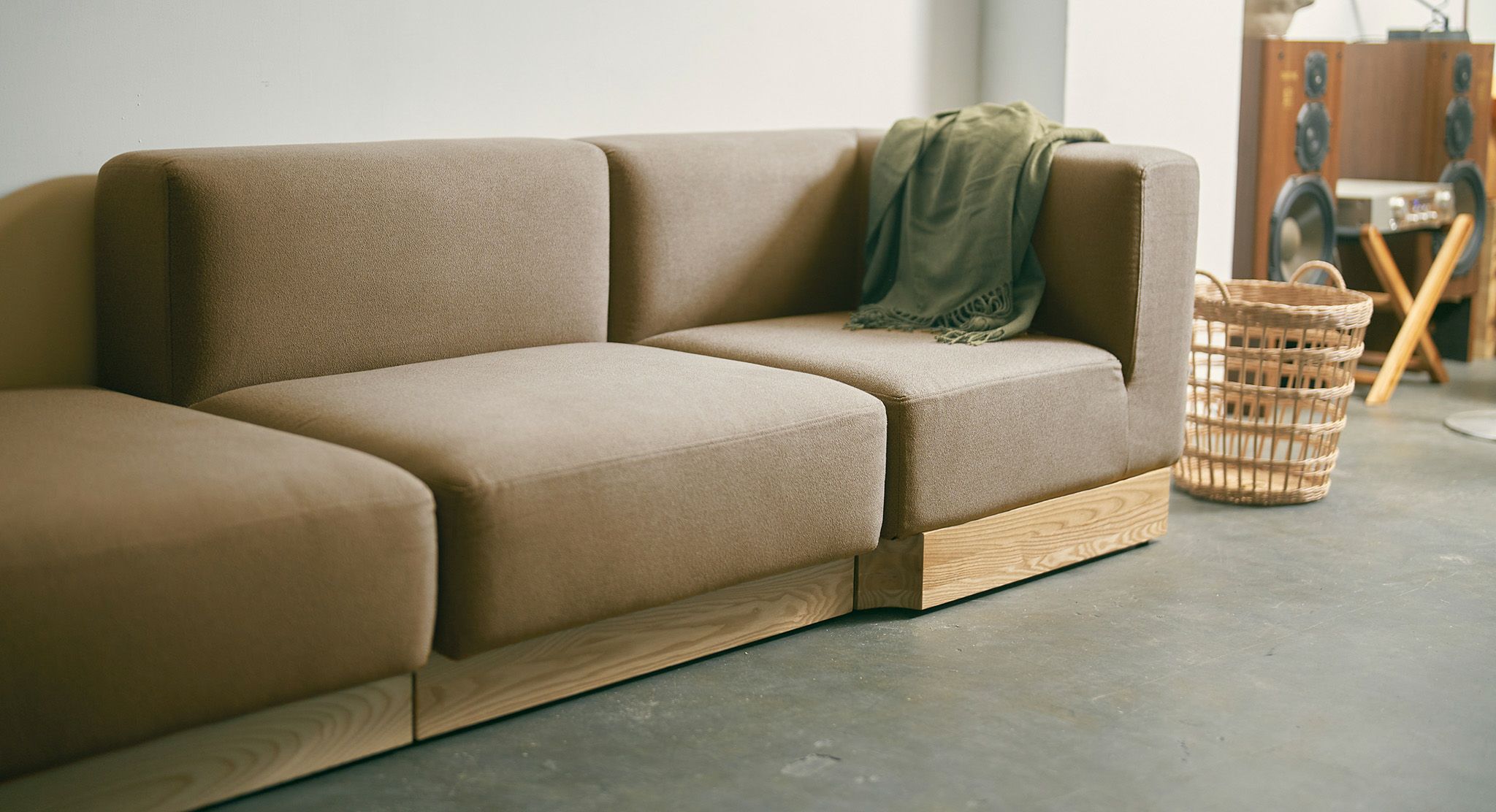 D新品 フロアソファ ブラック 黒 ローソファ コンパクト 省スペース 北欧 hscs-00567-01.jpg