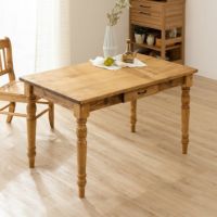幅120cm 木製 ダイニングテーブル 4人掛け 天然木 無垢材 パイン材 引出し付き コンパクト 収納付き 食卓机 おしゃれ 北欧風 ナチュラル カントリー｜¥51,728の動画