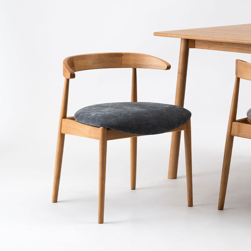 設置無料】木製 ダイニングチェア ミキモク 天然木 肘付き 椅子 板座